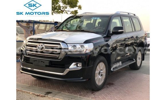 Imported Toyota Land Cruiser Black Makiinaa iti Import - Dubai keessatti Central Kenya keessatti Imported Toyota Land Cruiser Black Makiinaa iti Import - Dubai keessatti Central Kenya keessatti