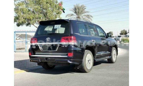 Buy Import Toyota Land Cruiser Black Car in Import - Dubai in Central Kenya Buy Import Toyota Land Cruiser Black Car in Import - Dubai in Central Kenya