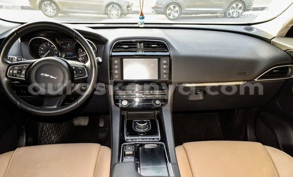 Imported Jaguar F-Pace White Makiinaa iti Import - Dubai keessatti Central Kenya keessatti Imported Jaguar F-Pace White Makiinaa iti Import - Dubai keessatti Central Kenya keessatti