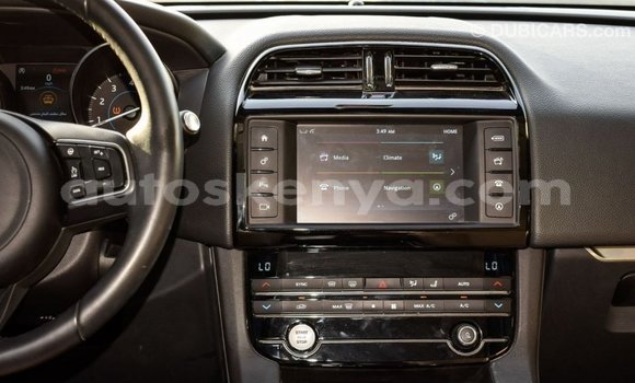 Imported Jaguar F-Pace White Makiinaa iti Import - Dubai keessatti Central Kenya keessatti Imported Jaguar F-Pace White Makiinaa iti Import - Dubai keessatti Central Kenya keessatti