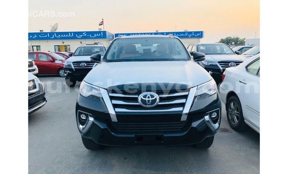 Imported Toyota Fortuner Black Makiinaa iti Import - Dubai keessatti Central Kenya keessatti Imported Toyota Fortuner Black Makiinaa iti Import - Dubai keessatti Central Kenya keessatti