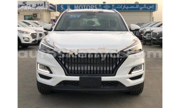 Imported Hyundai Tucson White Makiinaa iti Import - Dubai keessatti Central Kenya keessatti Imported Hyundai Tucson White Makiinaa iti Import - Dubai keessatti Central Kenya keessatti