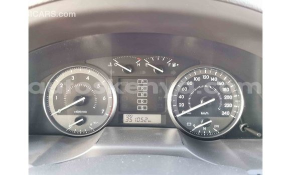 Nunua Imported Toyota Land Cruiser Nyeupe Gari ndani ya Import - Dubai nchini Kati Kenya Nunua Imported Toyota Land Cruiser Nyeupe Gari ndani ya Import - Dubai nchini Kati Kenya