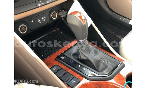 Nunua Imported Hyundai Tucson Nyeupe Gari ndani ya Import - Dubai nchini Kati Kenya Nunua Imported Hyundai Tucson Nyeupe Gari ndani ya Import - Dubai nchini Kati Kenya