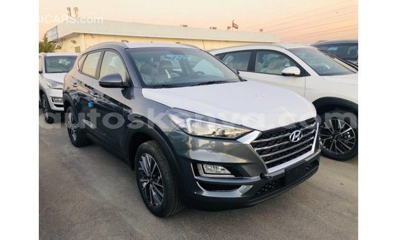 Nunua Imported Hyundai Tucson Nyingine Gari ndani ya Import - Dubai nchini Kati Kenya Nunua Imported Hyundai Tucson Nyingine Gari ndani ya Import - Dubai nchini Kati Kenya