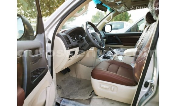 Buy Import Toyota Land Cruiser Other Car in Import - Dubai in Central Kenya Buy Import Toyota Land Cruiser Other Car in Import - Dubai in Central Kenya