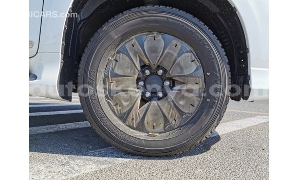 Nunua Imported Lexus IS Nyeupe Gari ndani ya Import - Dubai nchini Kati Kenya Nunua Imported Lexus IS Nyeupe Gari ndani ya Import - Dubai nchini Kati Kenya