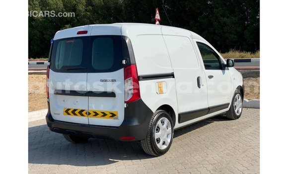 Buy Import Renault 6 White Car in Import - Dubai in Central Kenya Buy Import Renault 6 White Car in Import - Dubai in Central Kenya