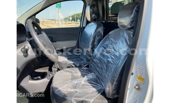 Buy Import Renault 6 White Car in Import - Dubai in Central Kenya Buy Import Renault 6 White Car in Import - Dubai in Central Kenya