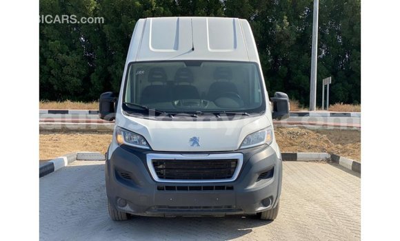 Nunua Imported Peugeot 201 Nyeupe Gari ndani ya Import - Dubai nchini Kati Kenya Nunua Imported Peugeot 201 Nyeupe Gari ndani ya Import - Dubai nchini Kati Kenya