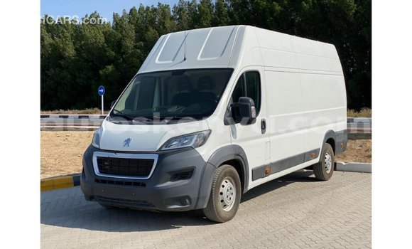 Nunua Imported Peugeot 201 Nyeupe Gari ndani ya Import - Dubai nchini Kati Kenya Nunua Imported Peugeot 201 Nyeupe Gari ndani ya Import - Dubai nchini Kati Kenya