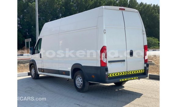 Nunua Imported Peugeot 201 Nyeupe Gari ndani ya Import - Dubai nchini Kati Kenya Nunua Imported Peugeot 201 Nyeupe Gari ndani ya Import - Dubai nchini Kati Kenya