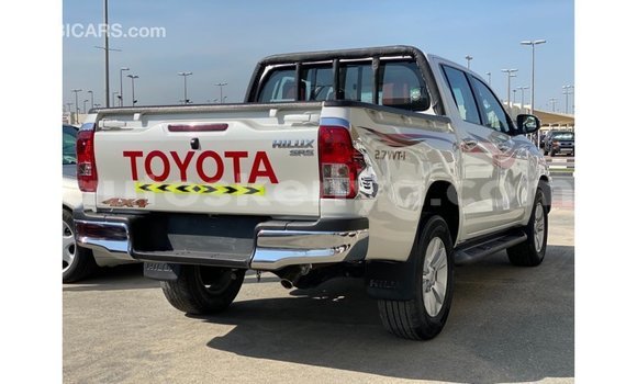 Nunua Imported Toyota Hilux Nyeupe Gari ndani ya Import - Dubai nchini Kati Kenya Nunua Imported Toyota Hilux Nyeupe Gari ndani ya Import - Dubai nchini Kati Kenya
