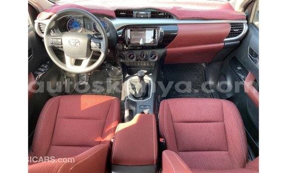Nunua Imported Toyota Hilux Nyeupe Gari ndani ya Import - Dubai nchini Kati Kenya Nunua Imported Toyota Hilux Nyeupe Gari ndani ya Import - Dubai nchini Kati Kenya