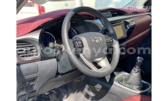 Nunua Imported Toyota Hilux Nyeupe Gari ndani ya Import - Dubai nchini Kati Kenya Nunua Imported Toyota Hilux Nyeupe Gari ndani ya Import - Dubai nchini Kati Kenya