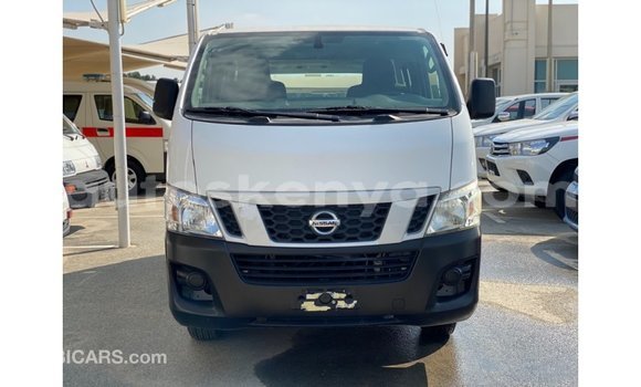 Nunua Imported Nissan Urvan Nyeupe Gari ndani ya Import - Dubai nchini Kati Kenya Nunua Imported Nissan Urvan Nyeupe Gari ndani ya Import - Dubai nchini Kati Kenya