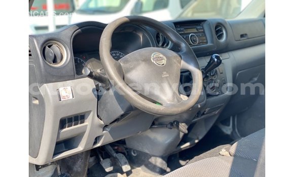 Nunua Imported Nissan Urvan Nyeupe Gari ndani ya Import - Dubai nchini Kati Kenya Nunua Imported Nissan Urvan Nyeupe Gari ndani ya Import - Dubai nchini Kati Kenya