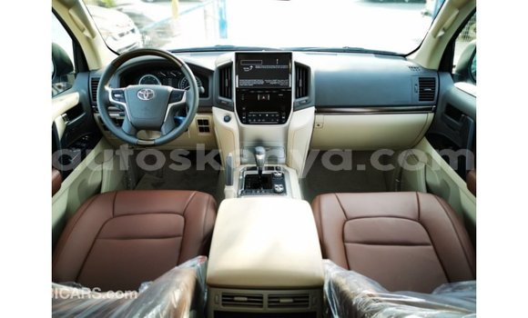 Nunua Imported Toyota Land Cruiser Nyingine Gari ndani ya Import - Dubai nchini Kati Kenya Nunua Imported Toyota Land Cruiser Nyingine Gari ndani ya Import - Dubai nchini Kati Kenya