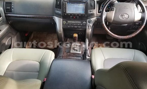 Oofamaa Toyota Land Cruiser Prado Other Makiinaa iti Nairobi keessatti Nairobi keessatti Oofamaa Toyota Land Cruiser Prado Other Makiinaa iti Nairobi keessatti Nairobi keessatti