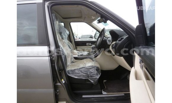 Buy Import Land Rover Range Rover Other Car in Import - Dubai in Central Kenya Buy Import Land Rover Range Rover Other Car in Import - Dubai in Central Kenya