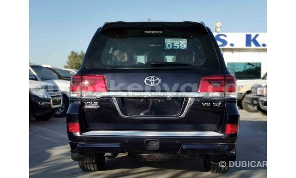Imported Toyota Land Cruiser Black Makiinaa iti Import - Dubai keessatti Central Kenya keessatti Imported Toyota Land Cruiser Black Makiinaa iti Import - Dubai keessatti Central Kenya keessatti