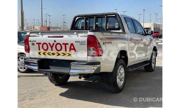 Nunua Imported Toyota Hilux Nyeupe Gari ndani ya Import - Dubai nchini Kati Kenya Nunua Imported Toyota Hilux Nyeupe Gari ndani ya Import - Dubai nchini Kati Kenya