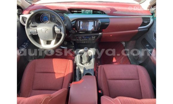 Nunua Imported Toyota Hilux Nyeupe Gari ndani ya Import - Dubai nchini Kati Kenya Nunua Imported Toyota Hilux Nyeupe Gari ndani ya Import - Dubai nchini Kati Kenya