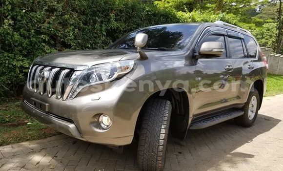 Oofamaa Toyota Land Cruiser Prado Silver Makiinaa iti Nairobi keessatti Nairobi keessatti Oofamaa Toyota Land Cruiser Prado Silver Makiinaa iti Nairobi keessatti Nairobi keessatti