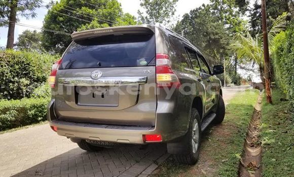 Oofamaa Toyota Land Cruiser Prado Silver Makiinaa iti Nairobi keessatti Nairobi keessatti Oofamaa Toyota Land Cruiser Prado Silver Makiinaa iti Nairobi keessatti Nairobi keessatti