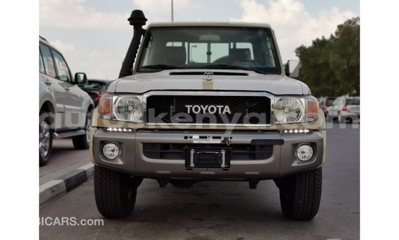Buy Import Toyota Land Cruiser Beige Car in Import - Dubai in Central Kenya Buy Import Toyota Land Cruiser Beige Car in Import - Dubai in Central Kenya