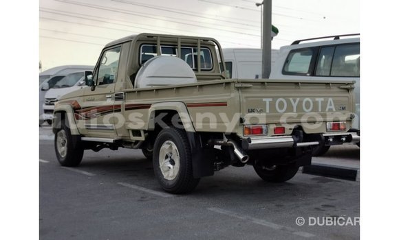 Buy Import Toyota Land Cruiser Beige Car in Import - Dubai in Central Kenya Buy Import Toyota Land Cruiser Beige Car in Import - Dubai in Central Kenya