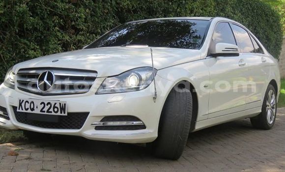 Oofamaa Mercedes‒Benz C–Class White Makiinaa iti Nairobi keessatti Nairobi keessatti Oofamaa Mercedes‒Benz C–Class White Makiinaa iti Nairobi keessatti Nairobi keessatti