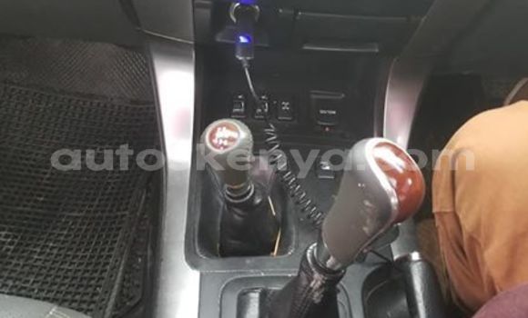 Oofamaa Toyota Land Cruiser Prado Black Makiinaa iti Nairobi keessatti Nairobi keessatti Oofamaa Toyota Land Cruiser Prado Black Makiinaa iti Nairobi keessatti Nairobi keessatti