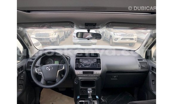 Nunua Imported Toyota Prado Bluu Gari ndani ya Import - Dubai nchini Kati Kenya Nunua Imported Toyota Prado Bluu Gari ndani ya Import - Dubai nchini Kati Kenya