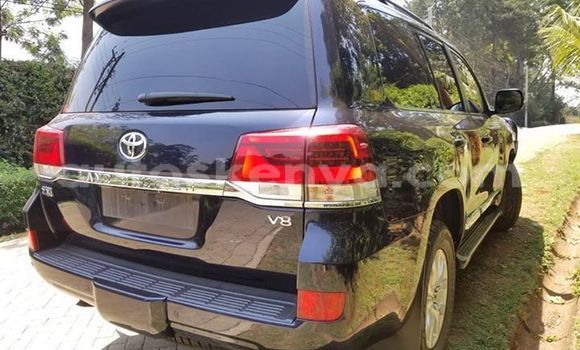 Oofamaa Toyota Land Cruiser Black Makiinaa iti Nairobi keessatti Nairobi keessatti Oofamaa Toyota Land Cruiser Black Makiinaa iti Nairobi keessatti Nairobi keessatti