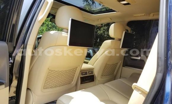 Oofamaa Toyota Land Cruiser Black Makiinaa iti Nairobi keessatti Nairobi keessatti Oofamaa Toyota Land Cruiser Black Makiinaa iti Nairobi keessatti Nairobi keessatti