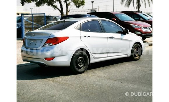 Nunua Imported Hyundai Accent Nyingine Gari ndani ya Import - Dubai nchini Kati Kenya Nunua Imported Hyundai Accent Nyingine Gari ndani ya Import - Dubai nchini Kati Kenya