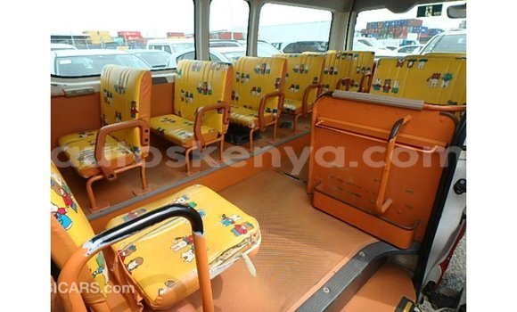 Imported Toyota Hiace Red Makiinaa iti Import - Dubai keessatti Central Kenya keessatti Imported Toyota Hiace Red Makiinaa iti Import - Dubai keessatti Central Kenya keessatti