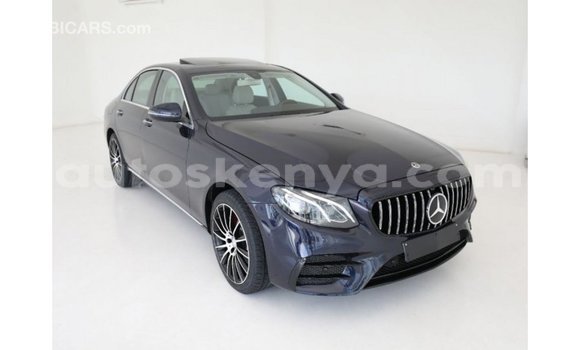 Nunua Imported Mercedes‒Benz 1117 Bluu Lori ndani ya Import - Dubai nchini Kati Kenya Nunua Imported Mercedes‒Benz 1117 Bluu Lori ndani ya Import - Dubai nchini Kati Kenya