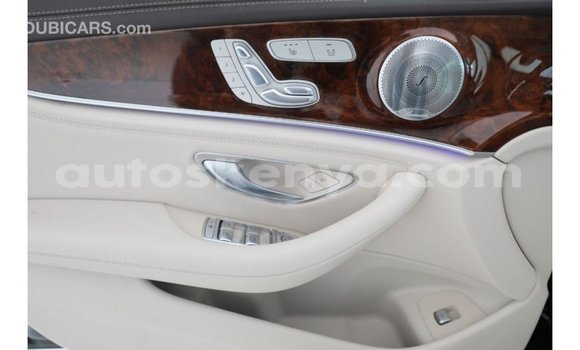 Nunua Imported Mercedes‒Benz 1117 Bluu Lori ndani ya Import - Dubai nchini Kati Kenya Nunua Imported Mercedes‒Benz 1117 Bluu Lori ndani ya Import - Dubai nchini Kati Kenya