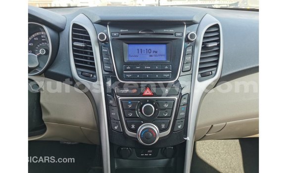 Imported Hyundai Elantra Red Makiinaa iti Import - Dubai keessatti Central Kenya keessatti Imported Hyundai Elantra Red Makiinaa iti Import - Dubai keessatti Central Kenya keessatti