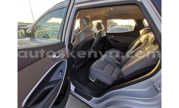 Imported Hyundai Santa Fe Other Makiinaa iti Import - Dubai keessatti Central Kenya keessatti Imported Hyundai Santa Fe Other Makiinaa iti Import - Dubai keessatti Central Kenya keessatti