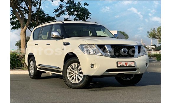 Nunua Imported Nissan Patrol Nyeupe Gari ndani ya Import - Dubai nchini Kati Kenya Nunua Imported Nissan Patrol Nyeupe Gari ndani ya Import - Dubai nchini Kati Kenya