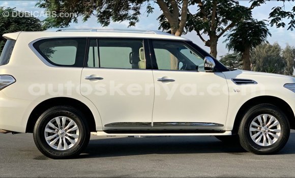 Nunua Imported Nissan Patrol Nyeupe Gari ndani ya Import - Dubai nchini Kati Kenya Nunua Imported Nissan Patrol Nyeupe Gari ndani ya Import - Dubai nchini Kati Kenya