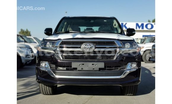 Nunua Imported Toyota Land Cruiser Nyeusi Gari ndani ya Import - Dubai nchini Kati Kenya Nunua Imported Toyota Land Cruiser Nyeusi Gari ndani ya Import - Dubai nchini Kati Kenya