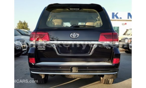 Nunua Imported Toyota Land Cruiser Nyeusi Gari ndani ya Import - Dubai nchini Kati Kenya Nunua Imported Toyota Land Cruiser Nyeusi Gari ndani ya Import - Dubai nchini Kati Kenya