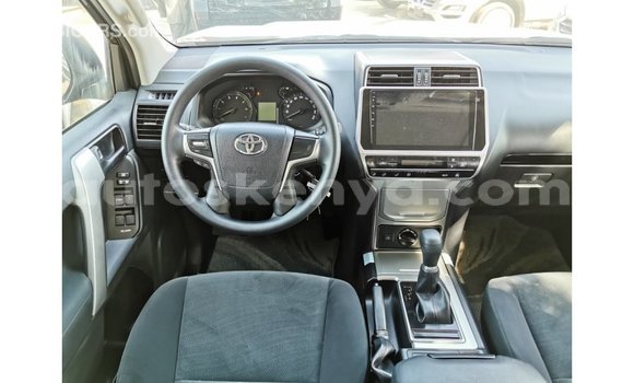 Imported Toyota Prado Black Makiinaa iti Import - Dubai keessatti Central Kenya keessatti Imported Toyota Prado Black Makiinaa iti Import - Dubai keessatti Central Kenya keessatti
