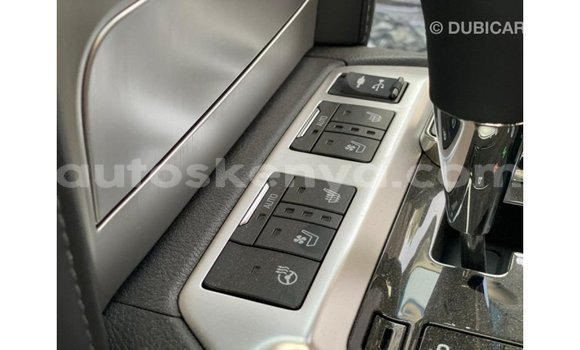 Nunua Imported Toyota Land Cruiser Nyeupe Gari ndani ya Import - Dubai nchini Kati Kenya Nunua Imported Toyota Land Cruiser Nyeupe Gari ndani ya Import - Dubai nchini Kati Kenya