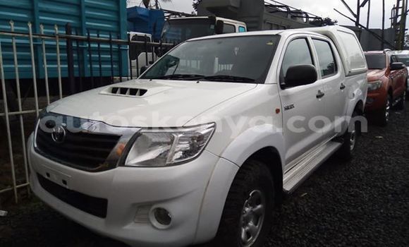 Buy Used Toyota Hilux White Car in Nairobi in Nairobi Buy Used Toyota Hilux White Car in Nairobi in Nairobi