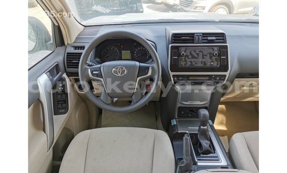 Nunua Imported Toyota Prado Nyeupe Gari ndani ya Import - Dubai nchini Kati Kenya Nunua Imported Toyota Prado Nyeupe Gari ndani ya Import - Dubai nchini Kati Kenya